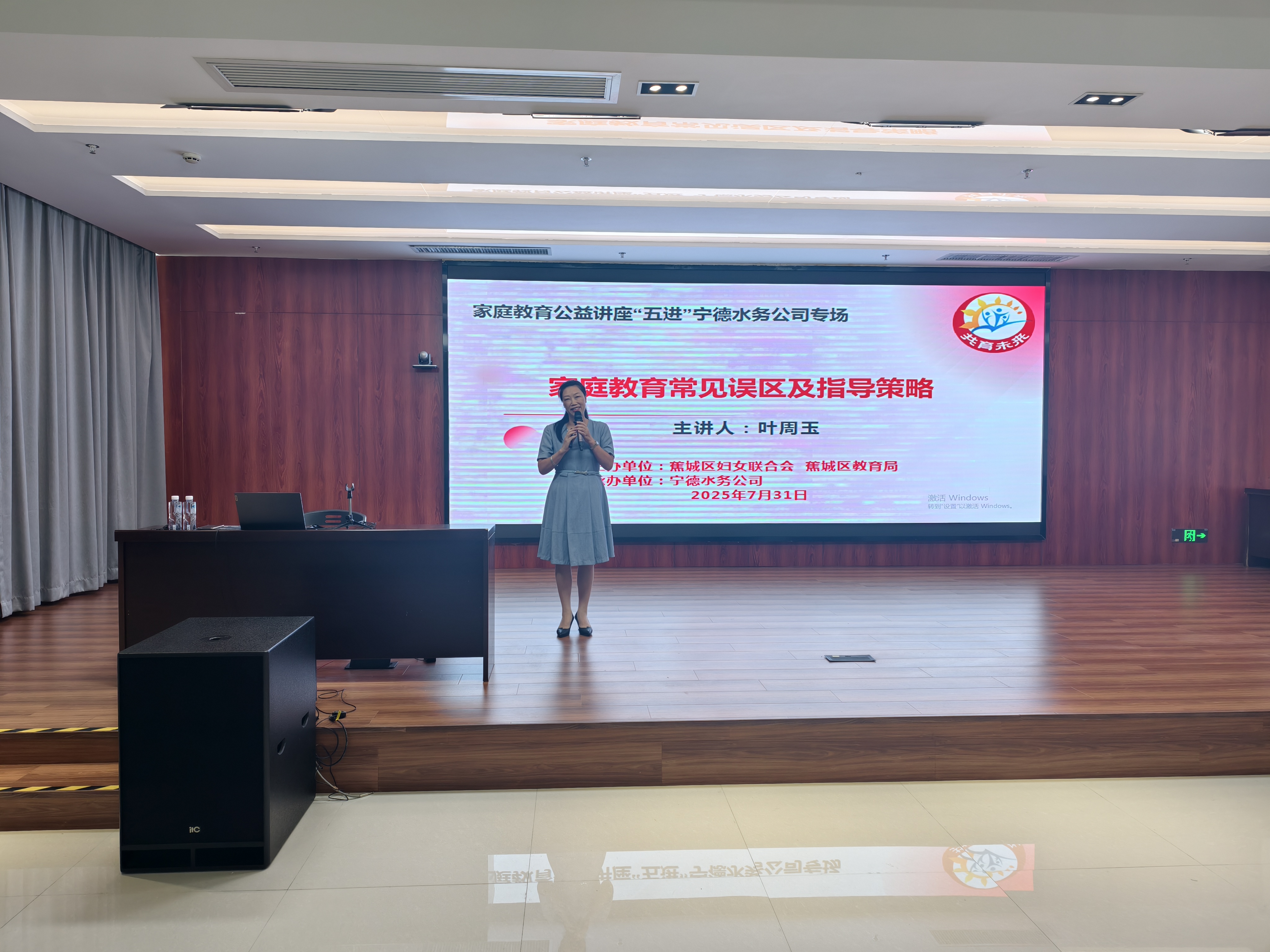 香港宝典正版资料库官网